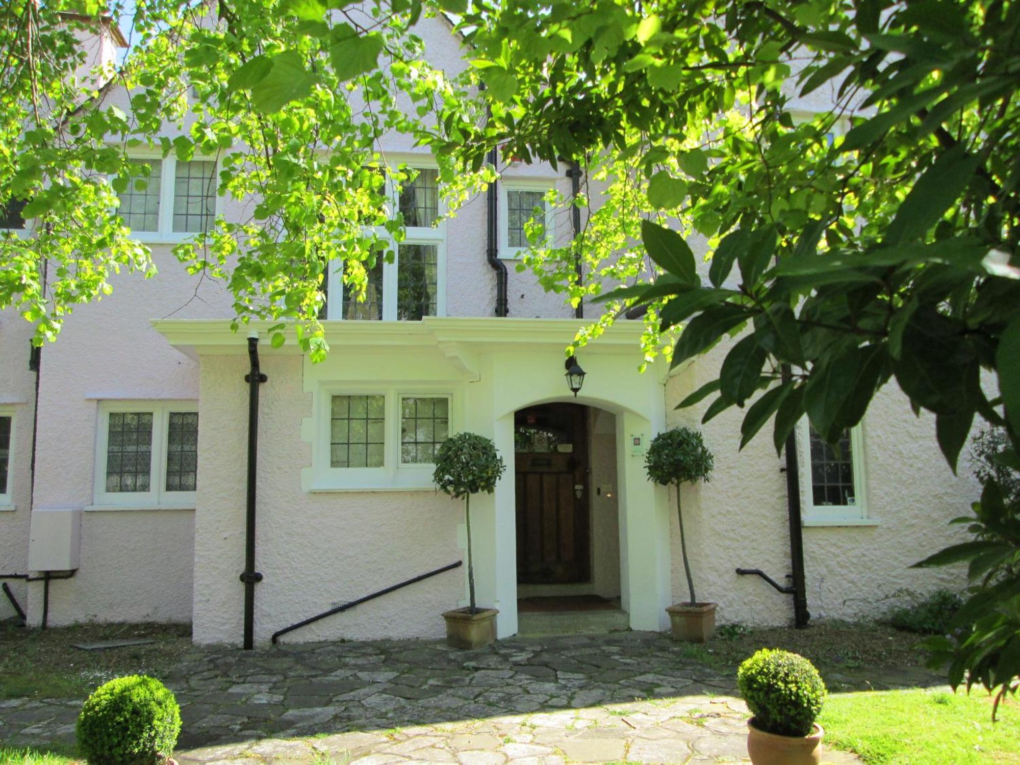 איסט קאוס Crossways House Bed And Breakfast מראה חיצוני תמונה
